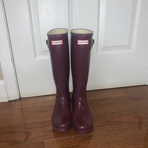 Tall hunter boots